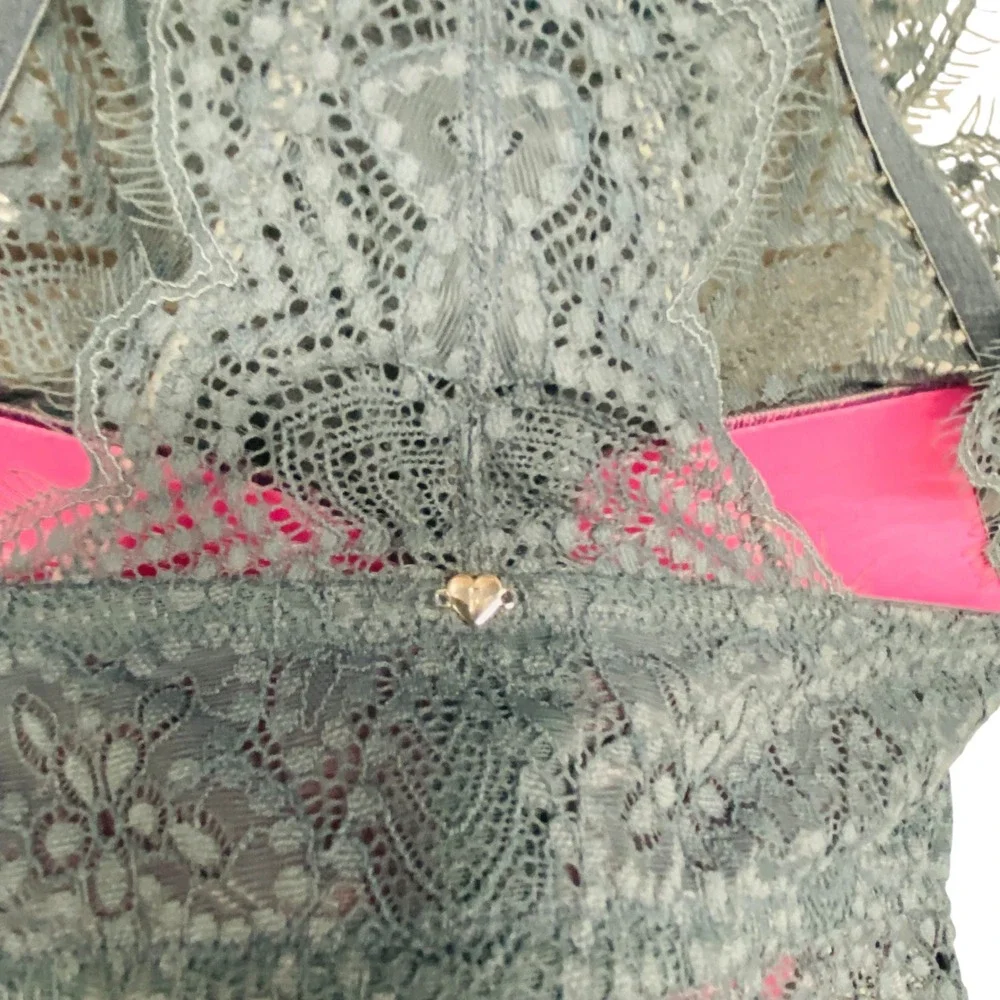 Victoria's Secret PINK High Neck Push Up Lace Bralette Gray‎ Size M (D-DD)